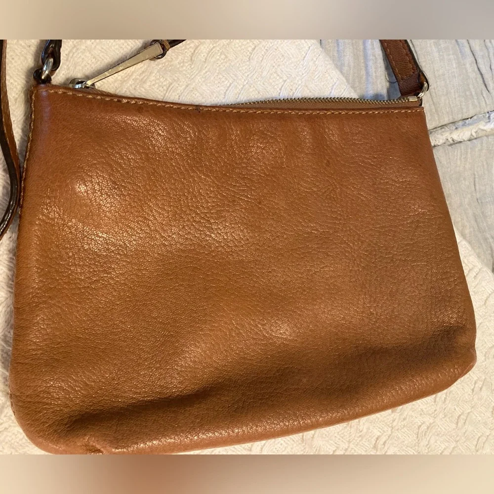 Michael Kors Gilmore Small Crossbody - Picture 3 of 9